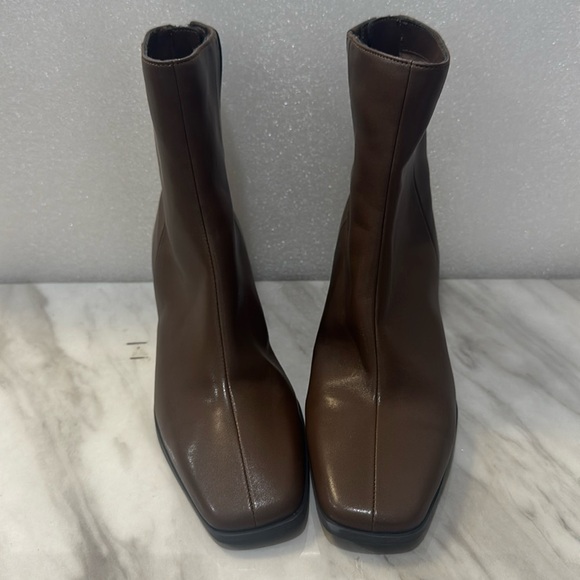 NEW Linea Leather Paolo Viva Bootie brown size 5.5 - Picture 1 of 7